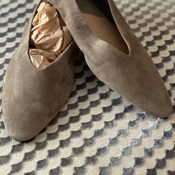 H&M taupe suede flats - Picture 5 of 10